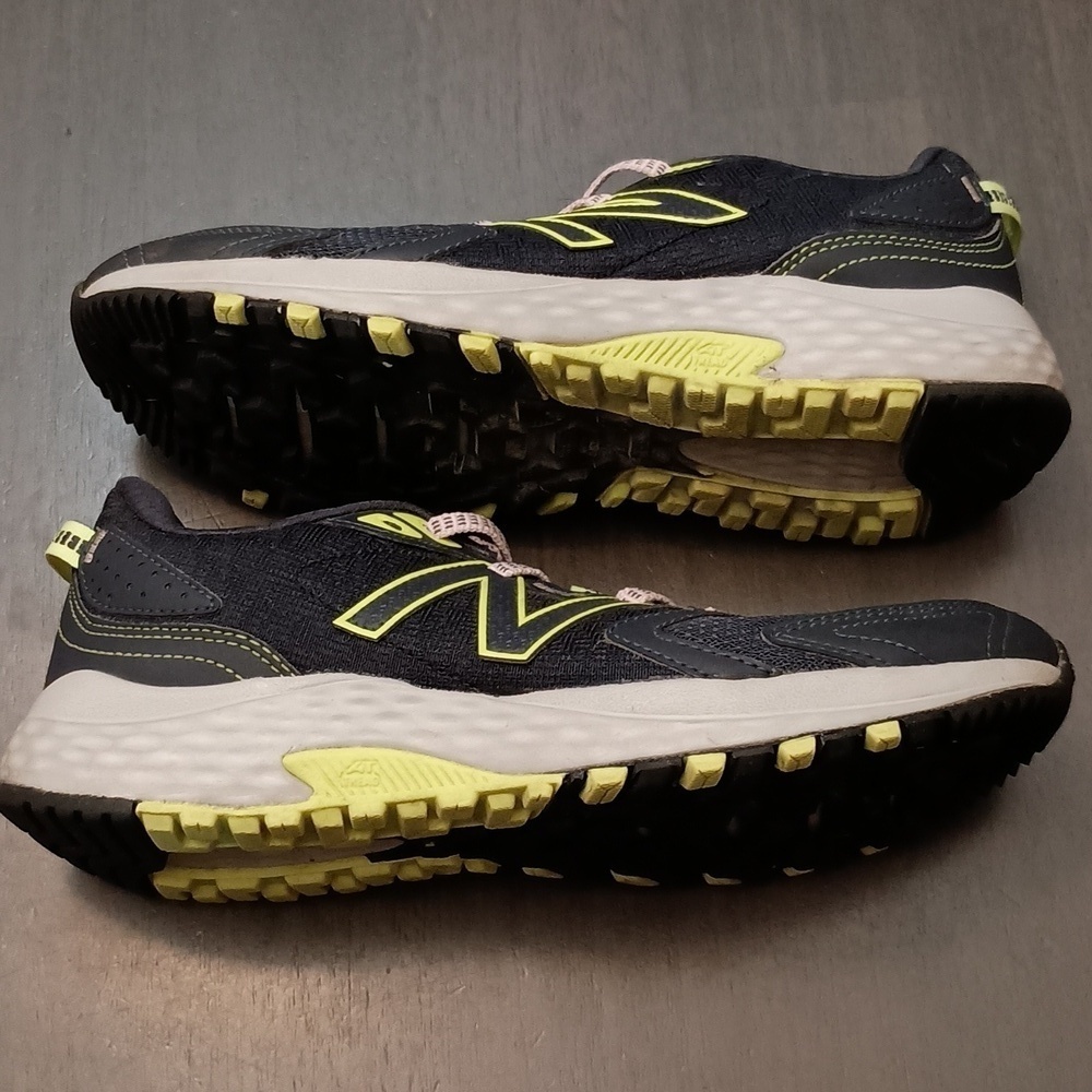 New Balance 410V7 Running Shoes - Picture 4 of 6